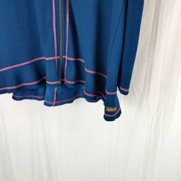 Matilda Jane Women’s Be Present Blue Fleece Lined Hoodie Size Medium.
Like new s - Picture 3 of 9